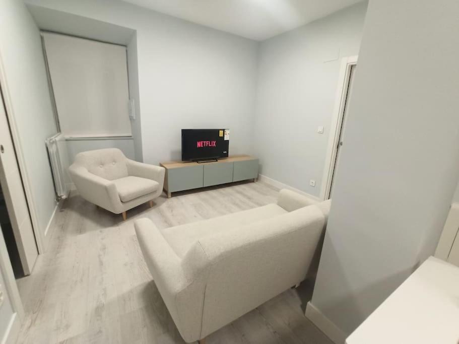 Comodo Apartamento En El Centro De Bermeo. المظهر الخارجي الصورة